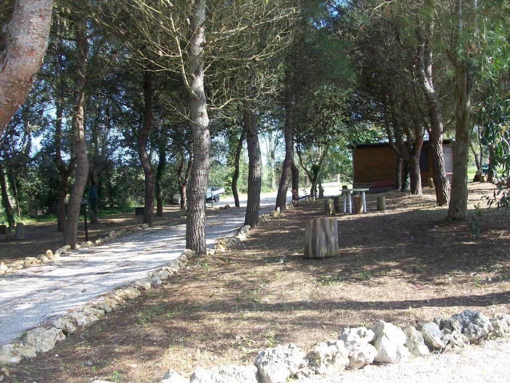 Appartamenti Turistici Aprile Antonio Luigi Борганье Экстерьер фото